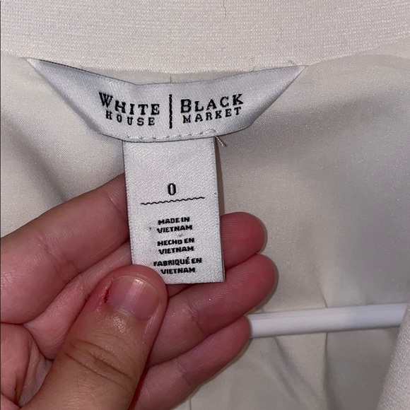 <HP> White House Black Market Ruffled White Jacket - Picture 3 of 7